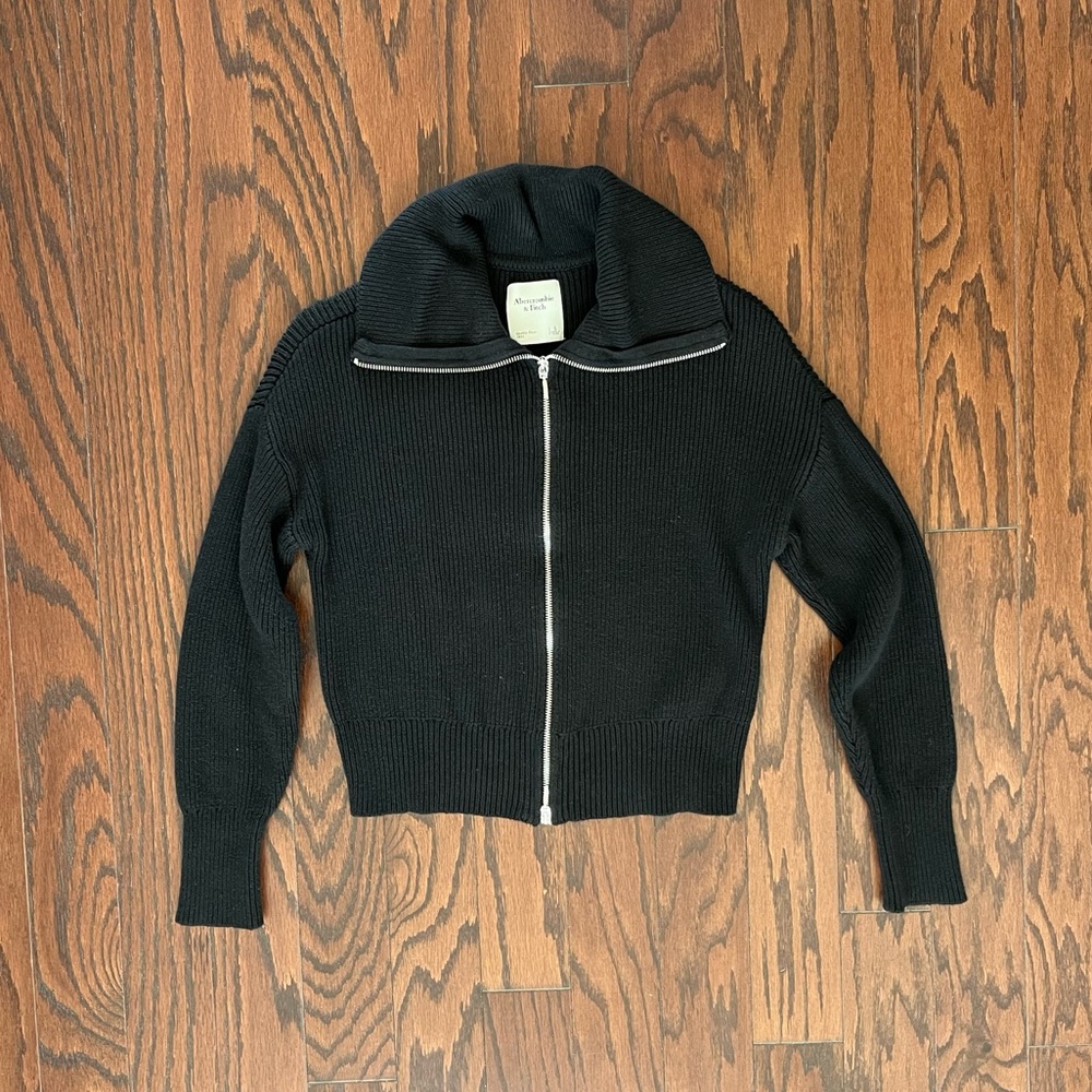 Abercrombie & Fitch Zip Up Sweater